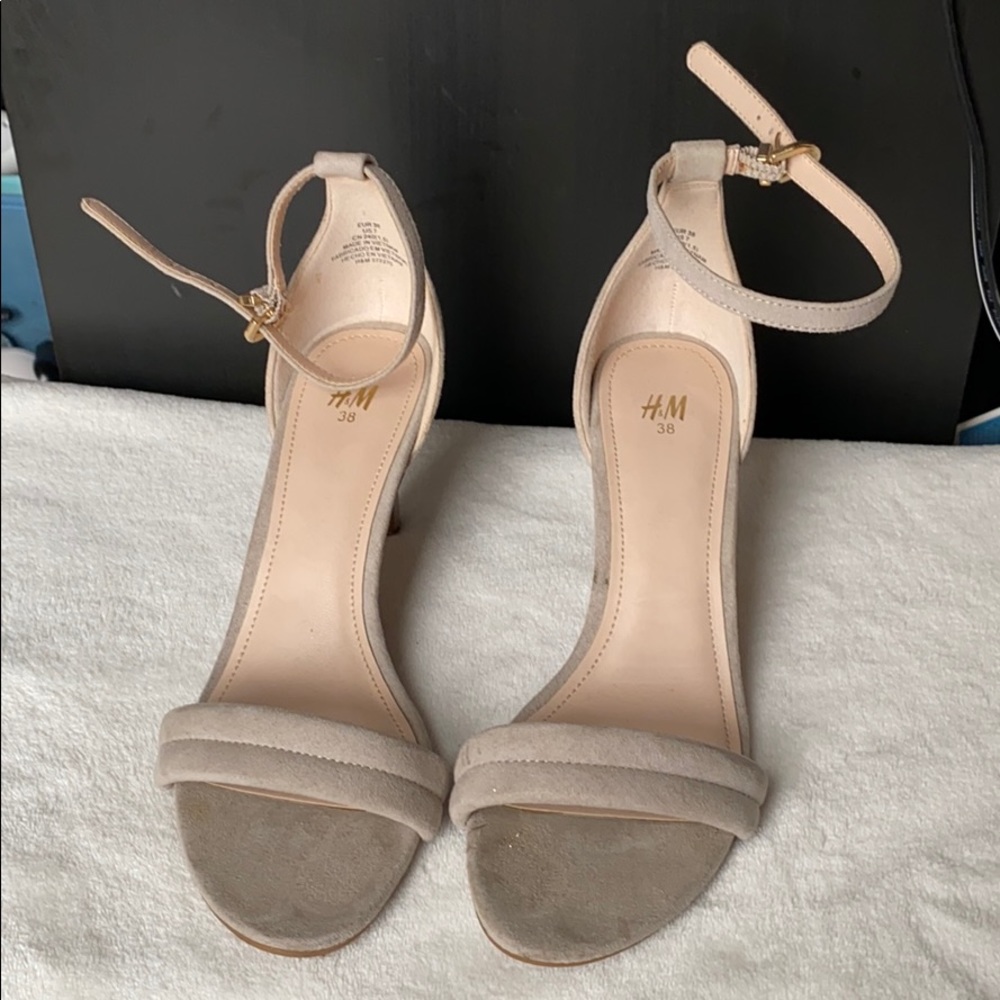 H&M Gray Ankle Strap Heels SZ 38